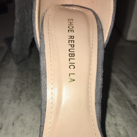 Vici collection wrap around grey heels Sz 6 - Picture 7 of 7